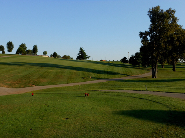 image of hole seven from the tee box